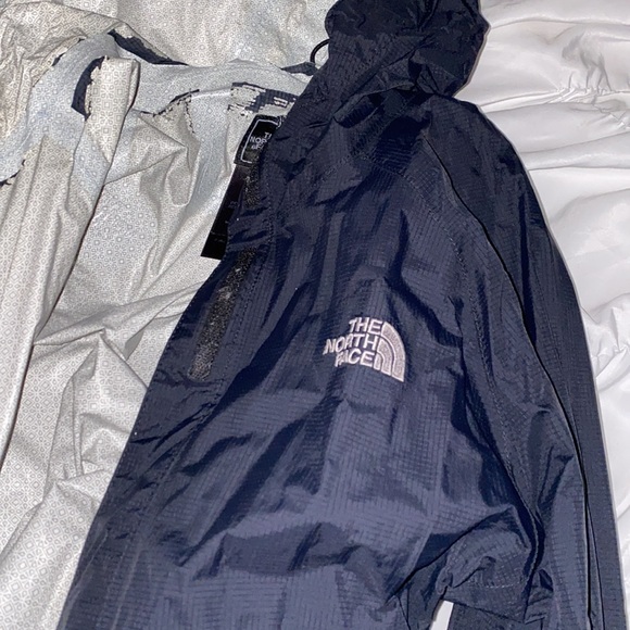 Northface RainJacket - Picture 4 of 4